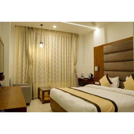 Hotel Prime Residency Chhatarpur Eksteriør billede